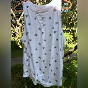 Women’s tank top with bees